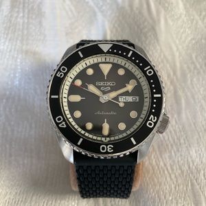 Seiko 5 Diver’s Watch in Great Condition